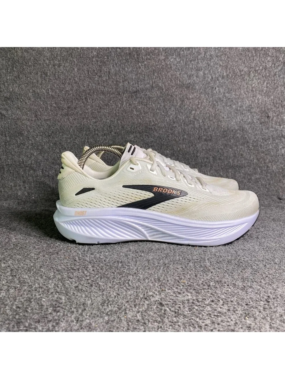Brooks ghost 18